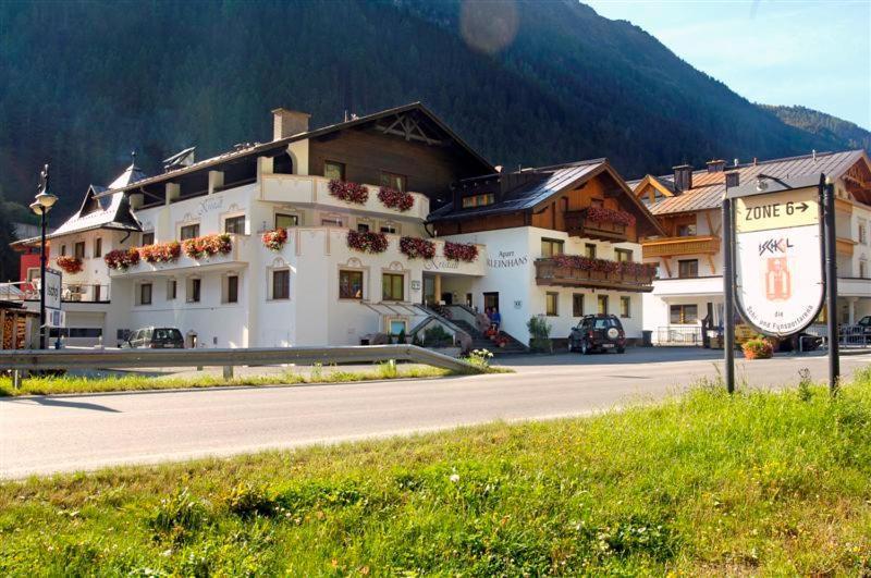 Hotel Kristall B&B Ischgl Zewnętrze zdjęcie