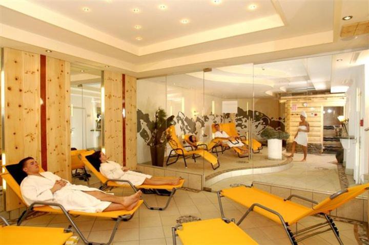 Hotel Kristall B&B Ischgl Zewnętrze zdjęcie