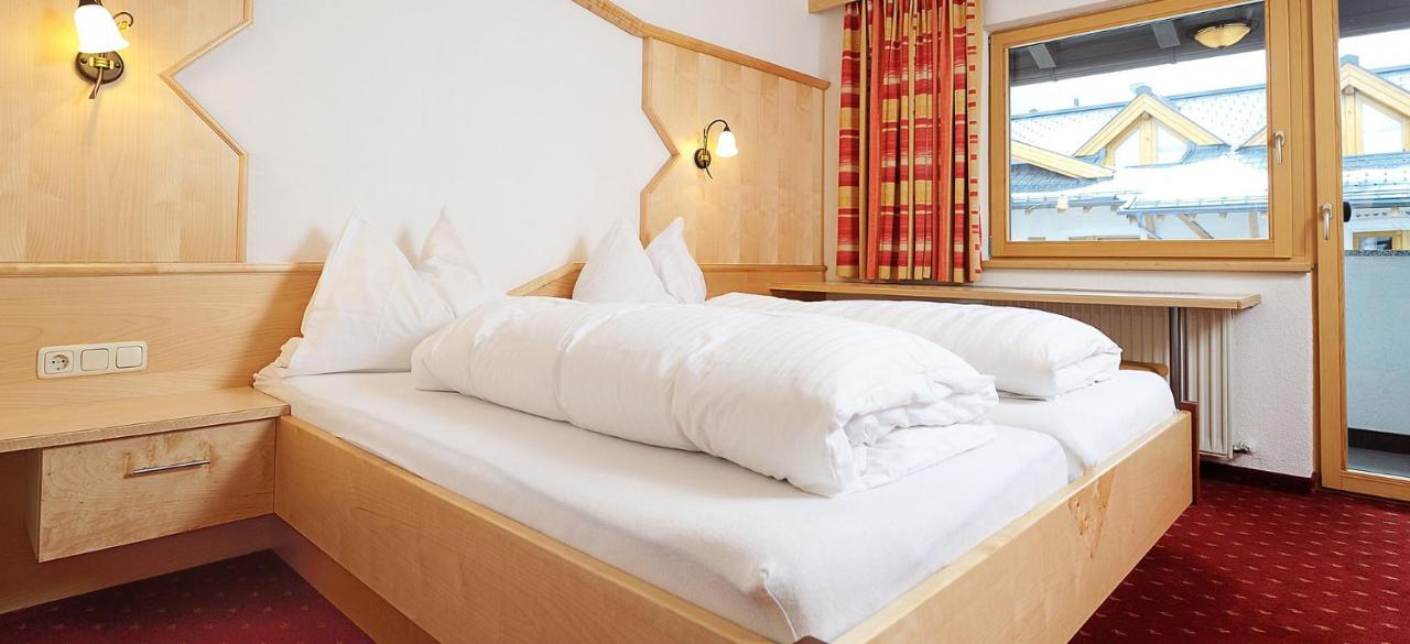 Hotel Kristall B&B Ischgl Zewnętrze zdjęcie