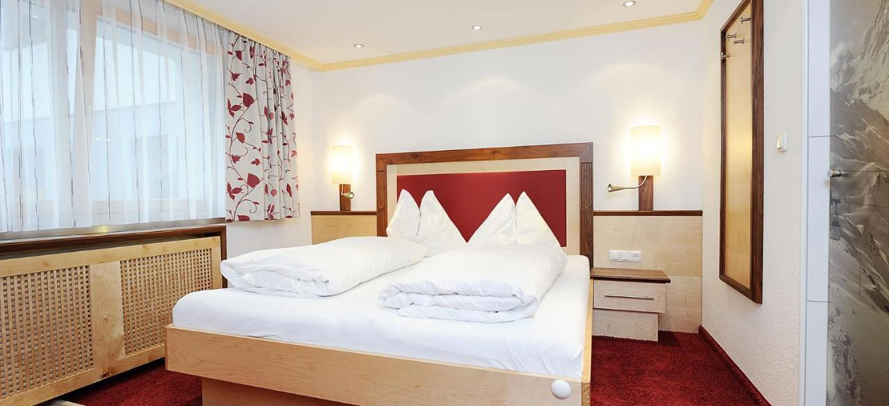 Hotel Kristall B&B Ischgl Zewnętrze zdjęcie
