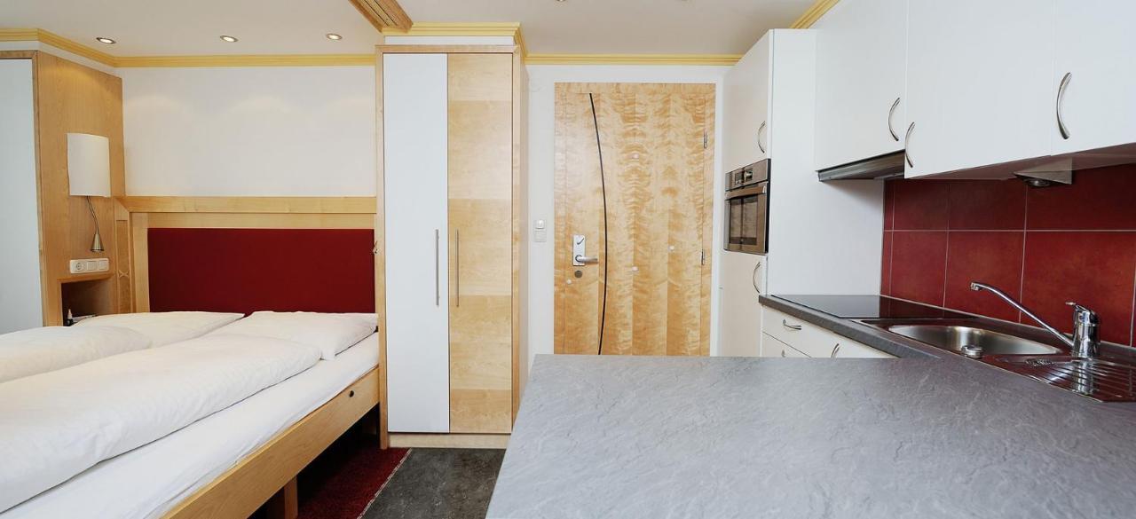 Hotel Kristall B&B Ischgl Zewnętrze zdjęcie